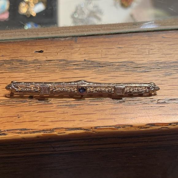 Edwardian Art Deco Antique 14K White Gold Bar Pin with Sapphire and Diamonds - Picture 2 of 6